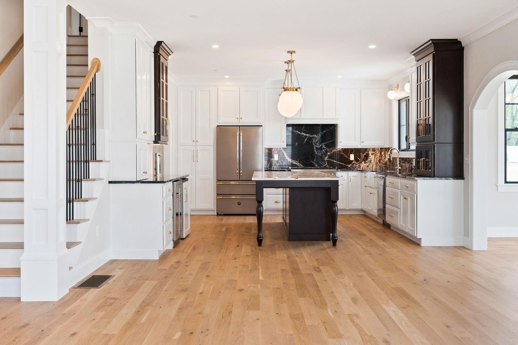 Portsmouth, New Hampshire, 03801, United States, 4 Bedrooms Bedrooms, ,2.5 BathroomsBathrooms,Residential,Forsale,1933979