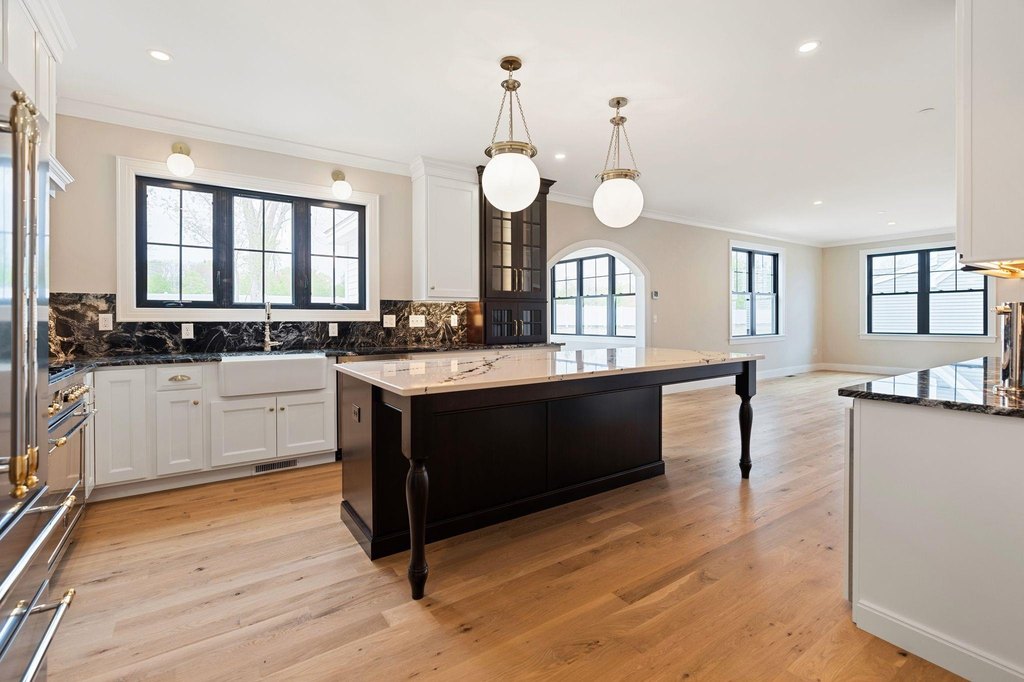 Portsmouth, New Hampshire, 03801, United States, 4 Bedrooms Bedrooms, ,2.5 BathroomsBathrooms,Residential,Forsale,1933979