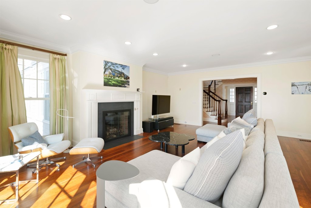 Randolph, Vermont, 05060, United States, 4 Bedrooms Bedrooms, ,6.5 BathroomsBathrooms,Residential,Forsale,1999509