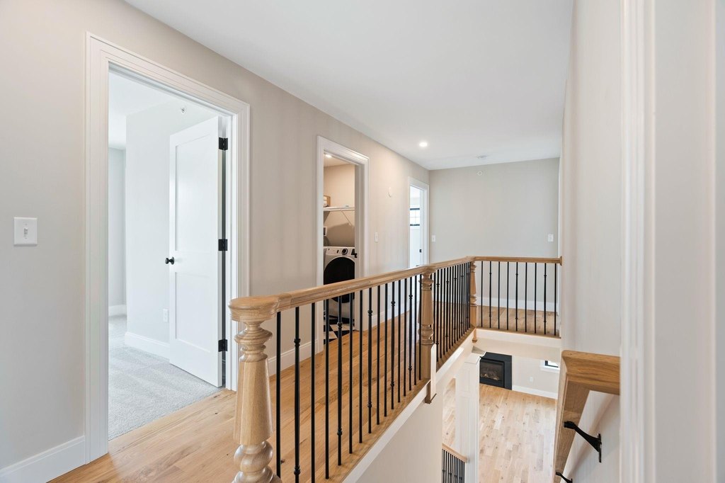 Portsmouth, New Hampshire, 03801, United States, 4 Bedrooms Bedrooms, ,2.5 BathroomsBathrooms,Residential,Forsale,1933979