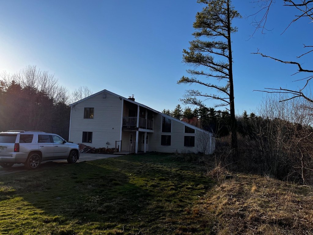 Stratham, New Hampshire, 03885, United States, 3 Bedrooms Bedrooms, ,2.5 BathroomsBathrooms,Residential,Forsale,1941254