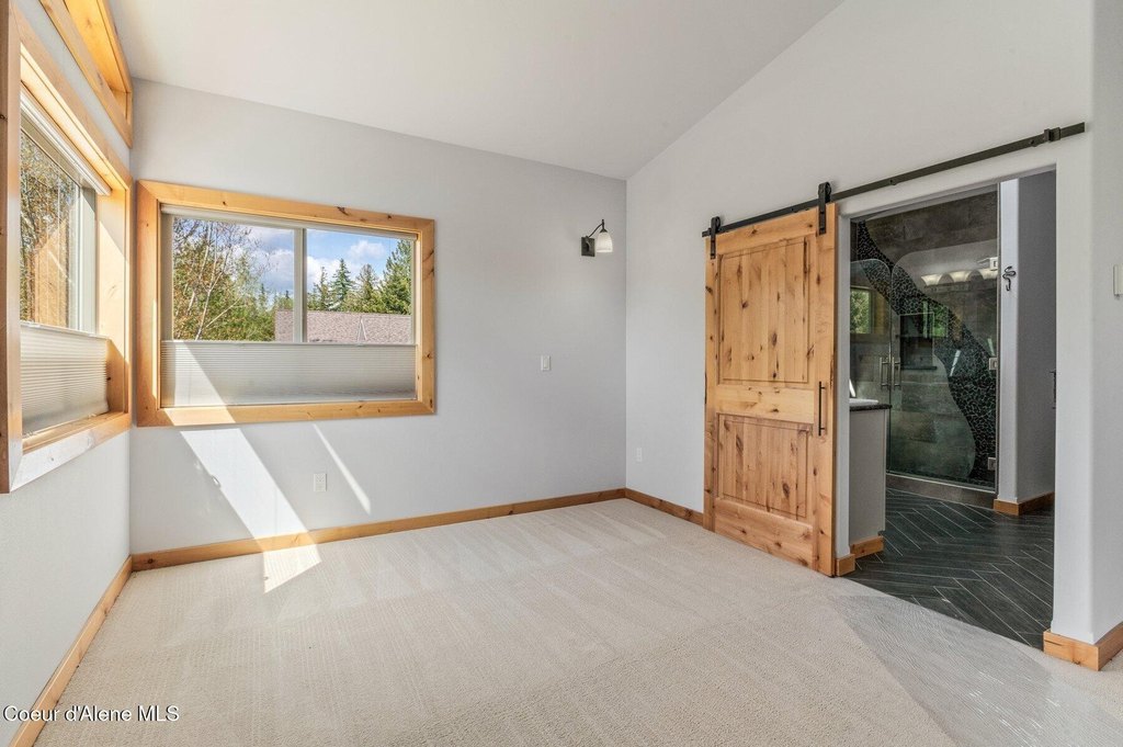 Sandpoint, Idaho, 83864, United States, 3 Bedrooms Bedrooms, ,2.5 BathroomsBathrooms,Residential,Forsale,1913847