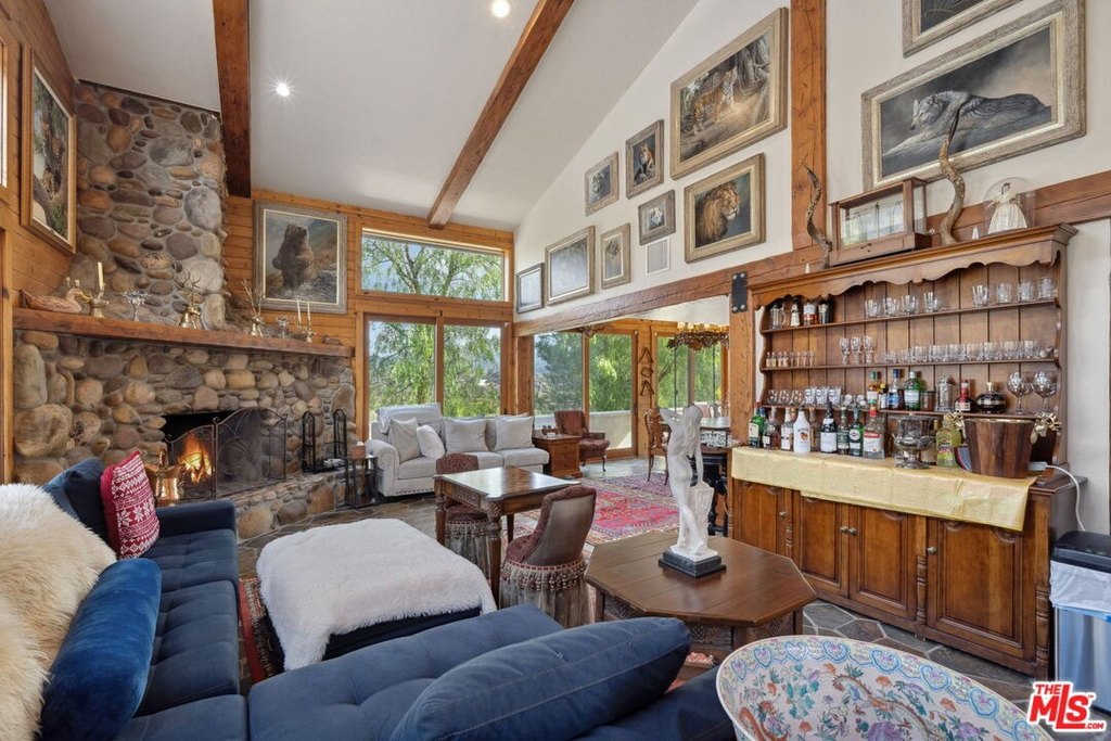 Calabasas, California, 91302, United States, 4 Bedrooms Bedrooms, ,2.5 BathroomsBathrooms,Residential,Forsale,1904929
