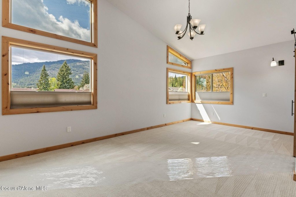 Sandpoint, Idaho, 83864, United States, 3 Bedrooms Bedrooms, ,2.5 BathroomsBathrooms,Residential,Forsale,1913847