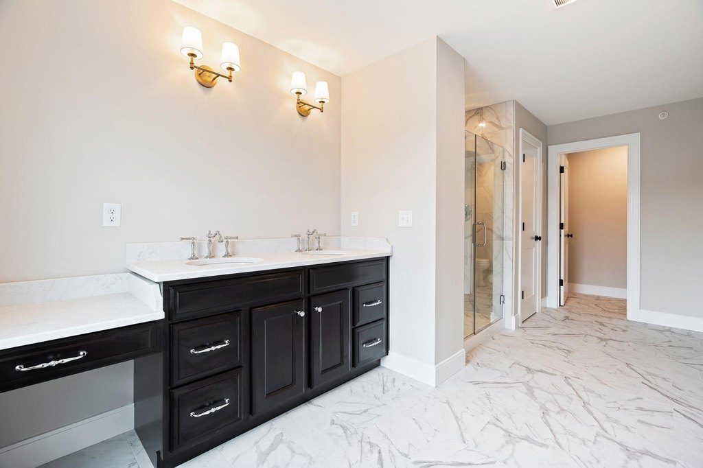 Portsmouth, New Hampshire, 03801, United States, 4 Bedrooms Bedrooms, ,2.5 BathroomsBathrooms,Residential,Forsale,1933979