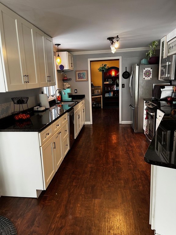 Stratham, New Hampshire, 03885, United States, 3 Bedrooms Bedrooms, ,2.5 BathroomsBathrooms,Residential,Forsale,1941254