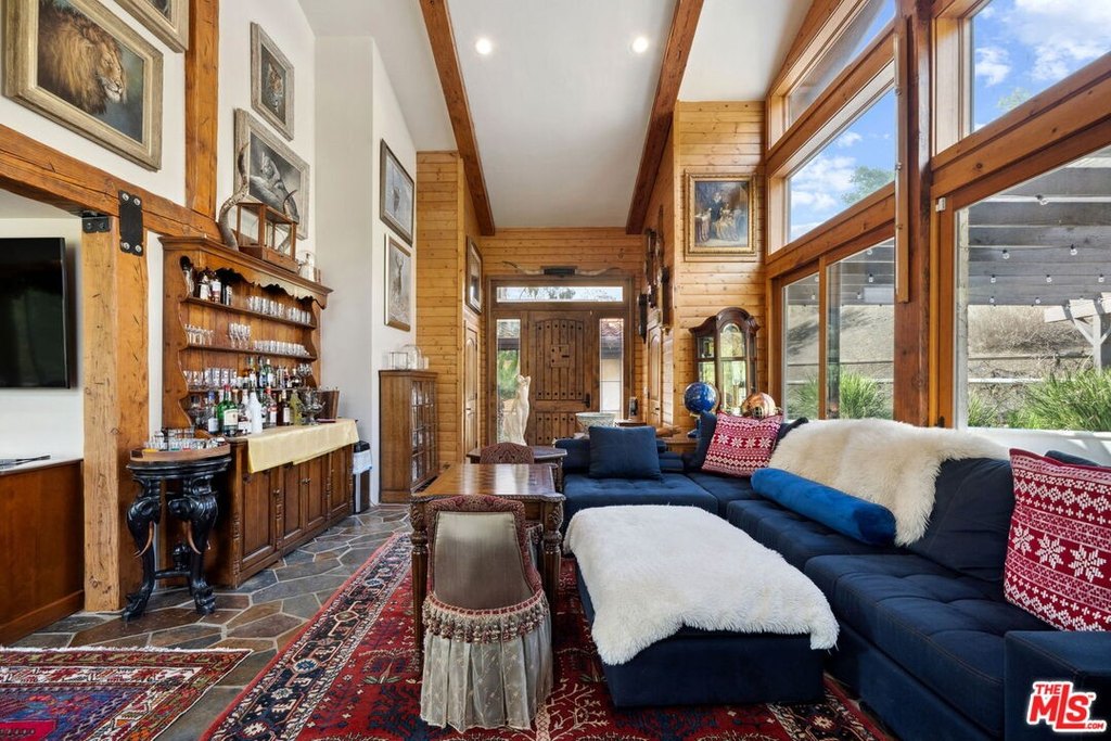 Calabasas, California, 91302, United States, 4 Bedrooms Bedrooms, ,2.5 BathroomsBathrooms,Residential,Forsale,1904929