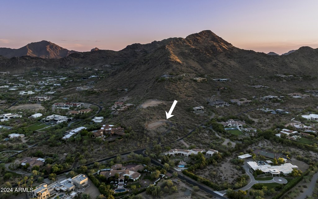 Paradise Valley, Arizona, 85253, United States, 4 Bedrooms Bedrooms, ,6 BathroomsBathrooms,Residential,Forsale,1934074