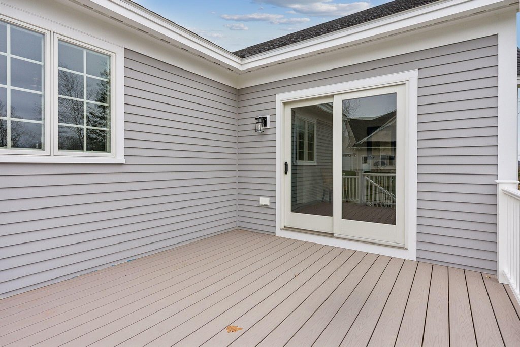 York, Maine, 03909, United States, 3 Bedrooms Bedrooms, ,2.5 BathroomsBathrooms,Residential,Forsale,1933958
