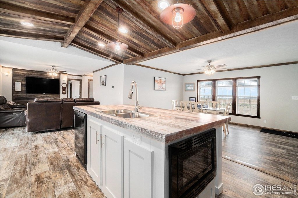 Briggsdale, Colorado, 80611, United States, 4 Bedrooms Bedrooms, ,2 BathroomsBathrooms,Residential,Forsale,1945926