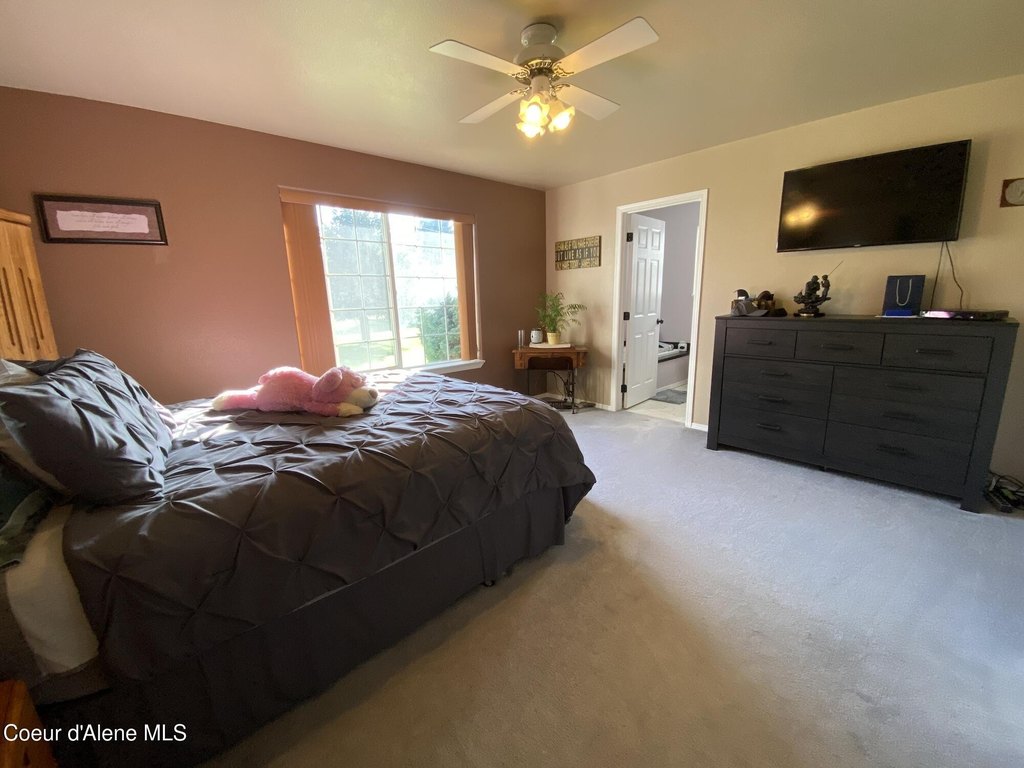 Pinehurst, Idaho, 83850, United States, 4 Bedrooms Bedrooms, ,2.5 BathroomsBathrooms,Residential,Forsale,1913884