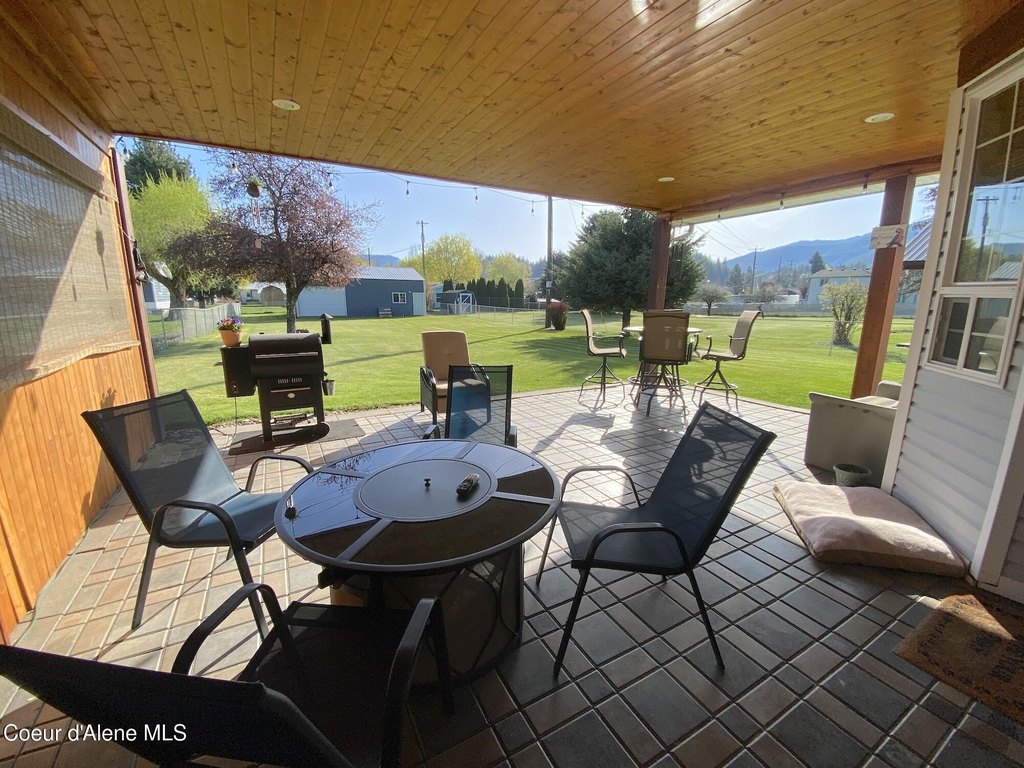 Pinehurst, Idaho, 83850, United States, 4 Bedrooms Bedrooms, ,2.5 BathroomsBathrooms,Residential,Forsale,1913884