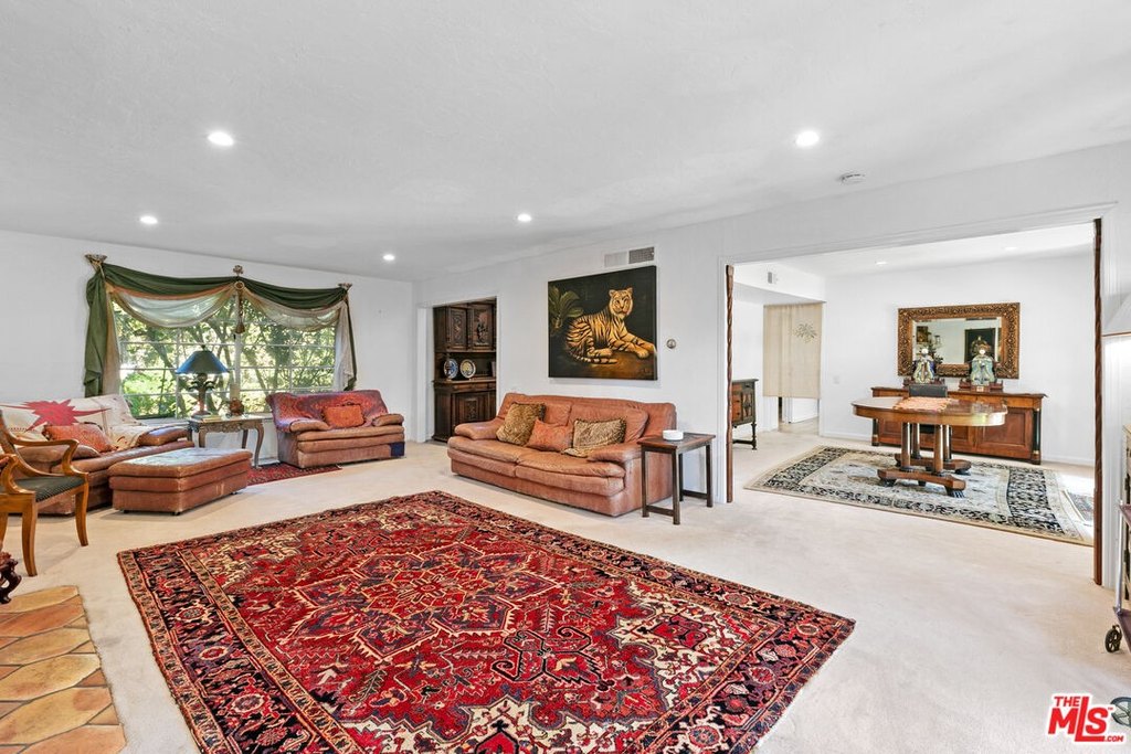 Malibu, California, 90265, United States, 6 Bedrooms Bedrooms, ,5 BathroomsBathrooms,Residential,Forsale,1904868