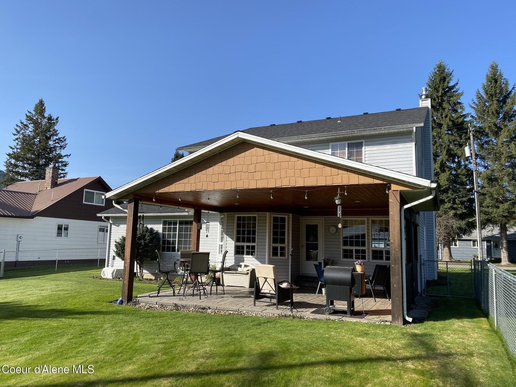 Pinehurst, Idaho, 83850, United States, 4 Bedrooms Bedrooms, ,2.5 BathroomsBathrooms,Residential,Forsale,1913884