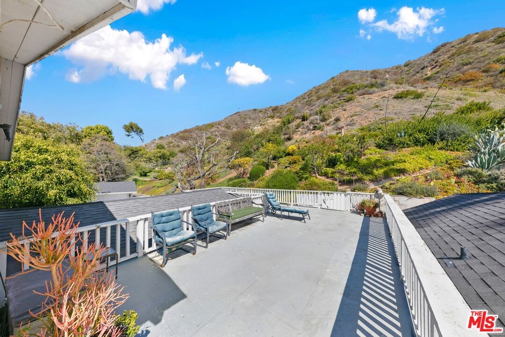 Malibu, California, 90265, United States, 6 Bedrooms Bedrooms, ,5 BathroomsBathrooms,Residential,Forsale,1904868