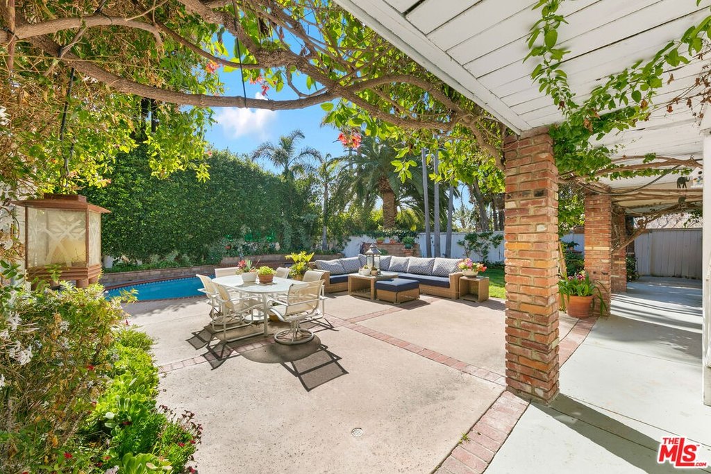Malibu, California, 90265, United States, 6 Bedrooms Bedrooms, ,5 BathroomsBathrooms,Residential,Forsale,1904868