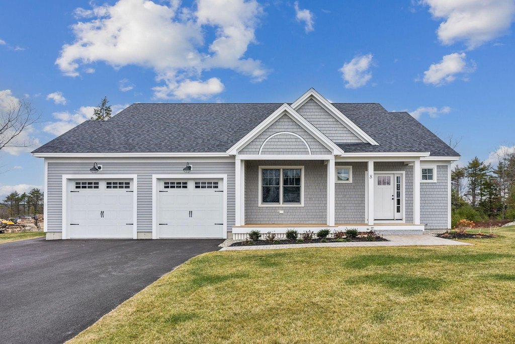York, Maine, 03909, United States, 3 Bedrooms Bedrooms, ,2.5 BathroomsBathrooms,Residential,Forsale,1933958