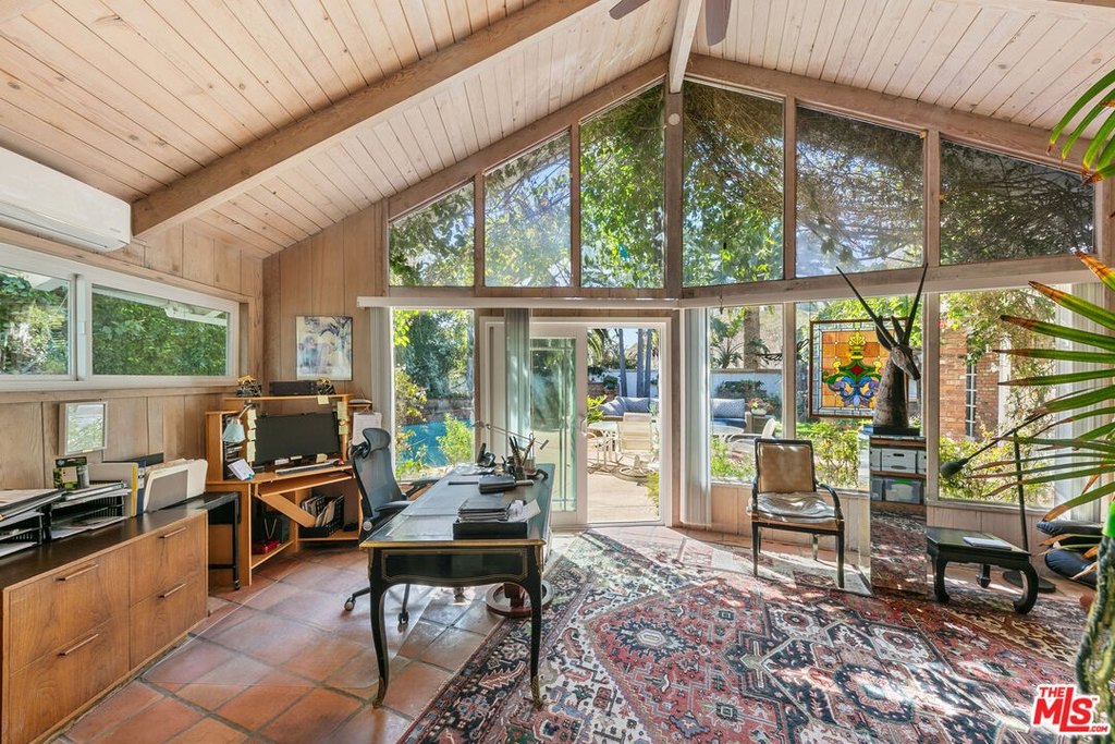 Malibu, California, 90265, United States, 6 Bedrooms Bedrooms, ,5 BathroomsBathrooms,Residential,Forsale,1904868