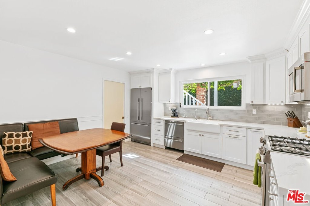 Malibu, California, 90265, United States, 6 Bedrooms Bedrooms, ,5 BathroomsBathrooms,Residential,Forsale,1904868