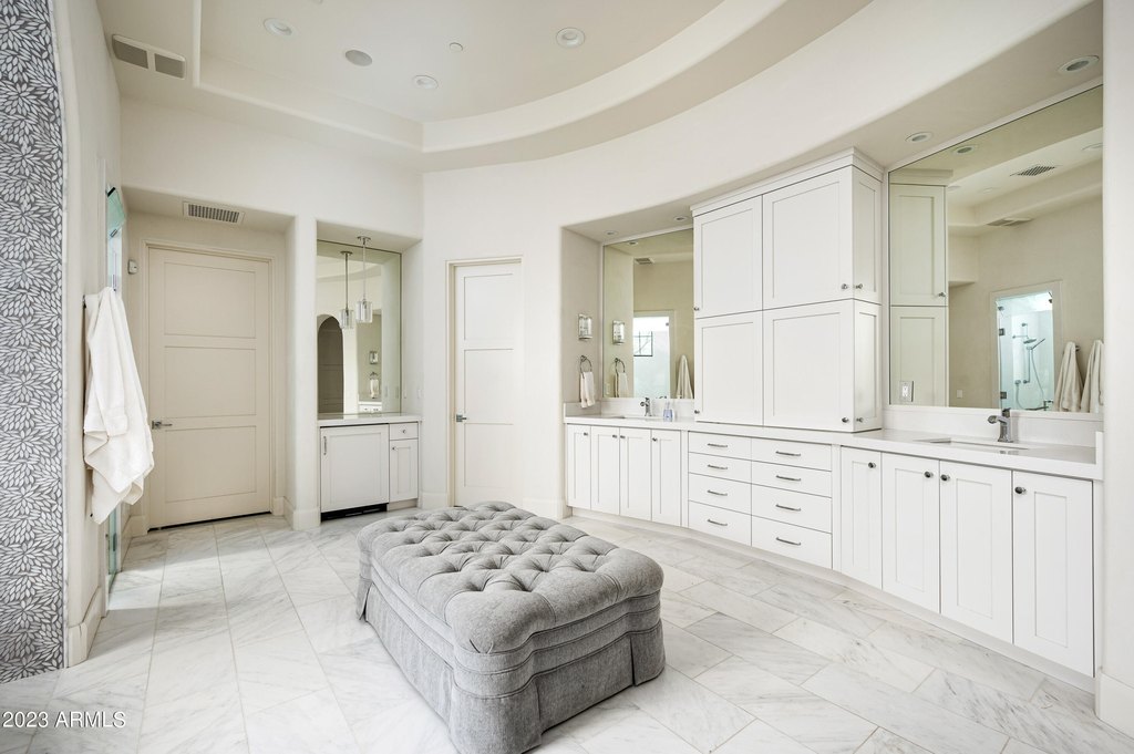 Scottsdale, Arizona, 85255, United States, 7 Bedrooms Bedrooms, ,9 BathroomsBathrooms,Residential,Forsale,1933913