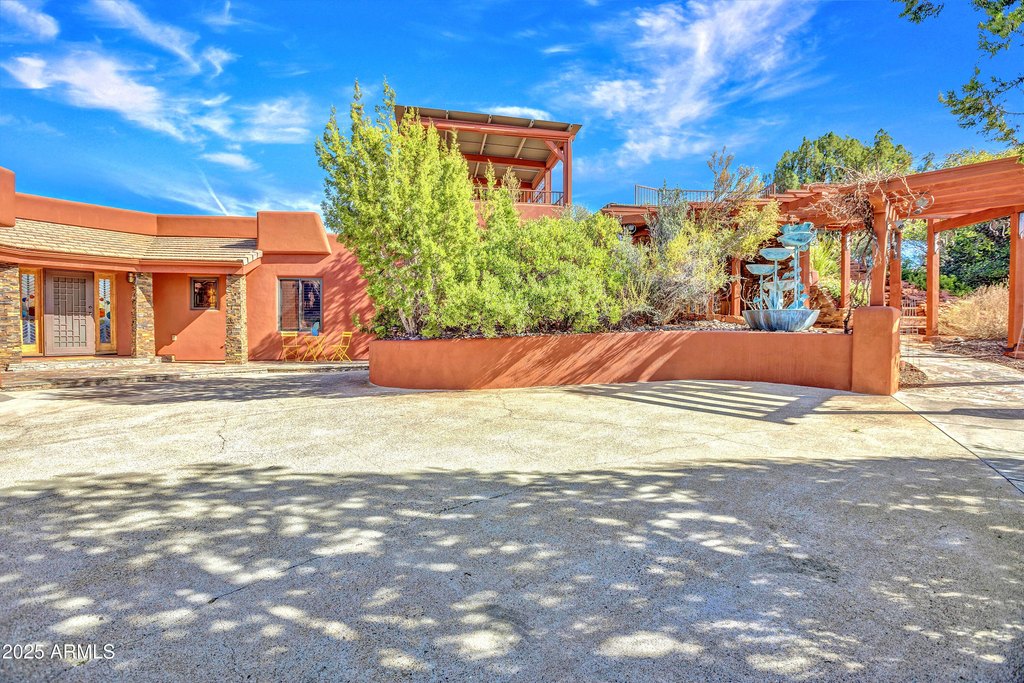 Sedona, Arizona, 86336, United States, 6 Bedrooms Bedrooms, ,7.5 BathroomsBathrooms,Residential,Forsale,1985625