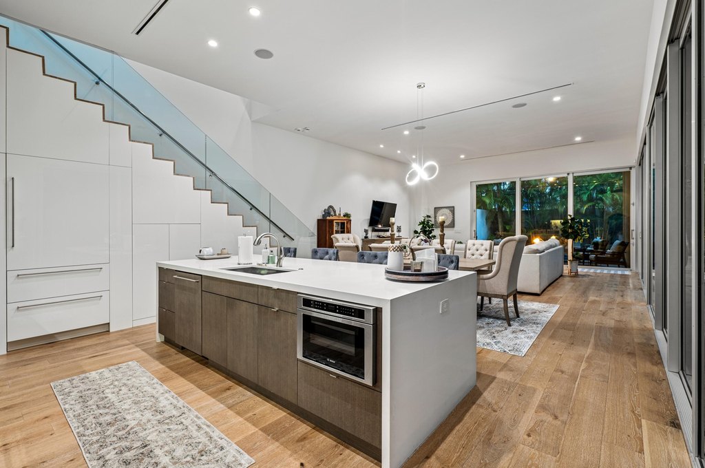 Delray Beach, Florida, 33483, United States, 3 Bedrooms Bedrooms, ,3.5 BathroomsBathrooms,Residential,Forsale,1926773