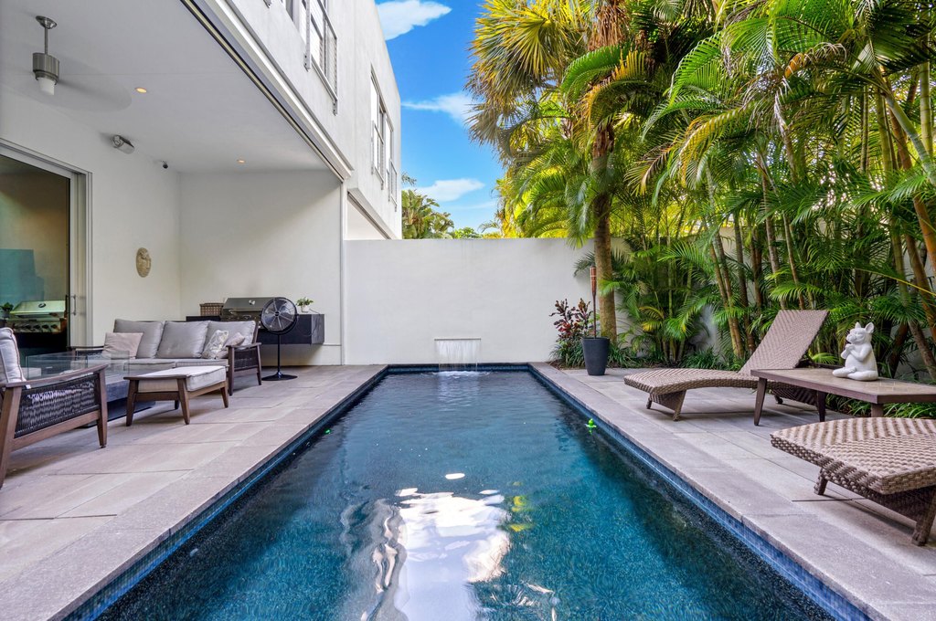 Delray Beach, Florida, 33483, United States, 3 Bedrooms Bedrooms, ,3.5 BathroomsBathrooms,Residential,Forsale,1926773
