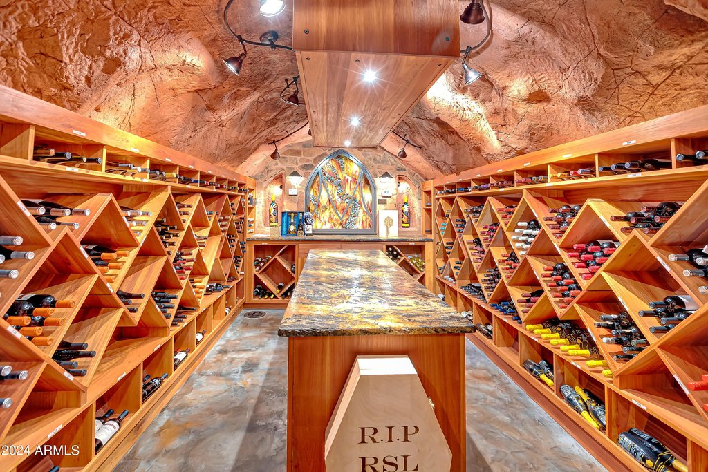 Sedona, Arizona, 86336, United States, 6 Bedrooms Bedrooms, ,7.5 BathroomsBathrooms,Residential,Forsale,1985625