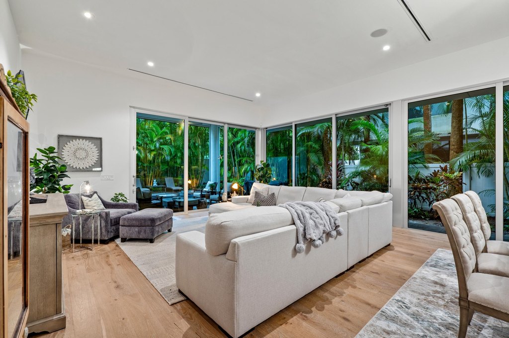 Delray Beach, Florida, 33483, United States, 3 Bedrooms Bedrooms, ,3.5 BathroomsBathrooms,Residential,Forsale,1926773