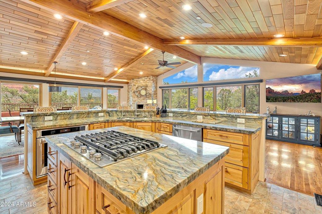 Sedona, Arizona, 86336, United States, 6 Bedrooms Bedrooms, ,7.5 BathroomsBathrooms,Residential,Forsale,1985625