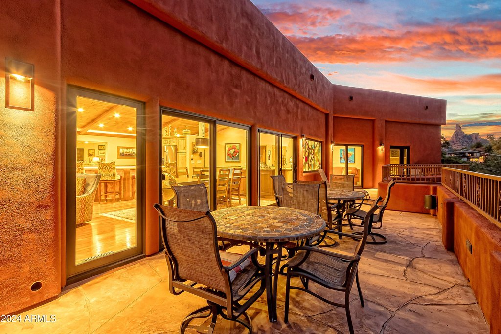 Sedona, Arizona, 86336, United States, 6 Bedrooms Bedrooms, ,7.5 BathroomsBathrooms,Residential,Forsale,1985625