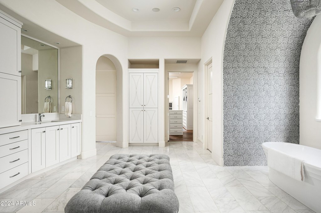 Scottsdale, Arizona, 85255, United States, 7 Bedrooms Bedrooms, ,9 BathroomsBathrooms,Residential,Forsale,1933913