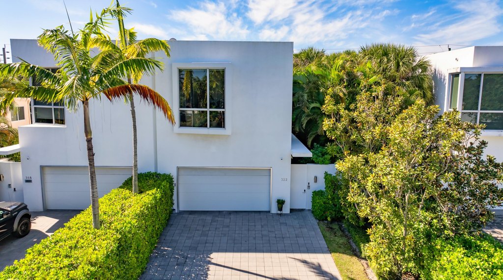 Delray Beach, Florida, 33483, United States, 3 Bedrooms Bedrooms, ,3.5 BathroomsBathrooms,Residential,Forsale,1926773