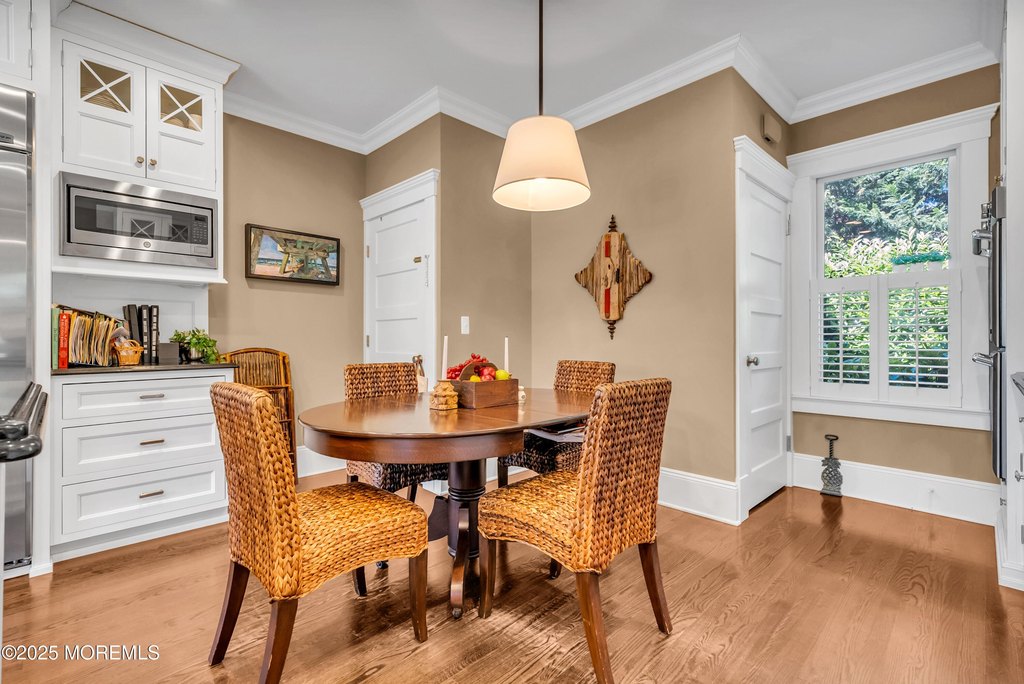 Spring Lake, New Jersey, 07762, United States, 6 Bedrooms Bedrooms, ,6.5 BathroomsBathrooms,Residential,Forsale,1953818
