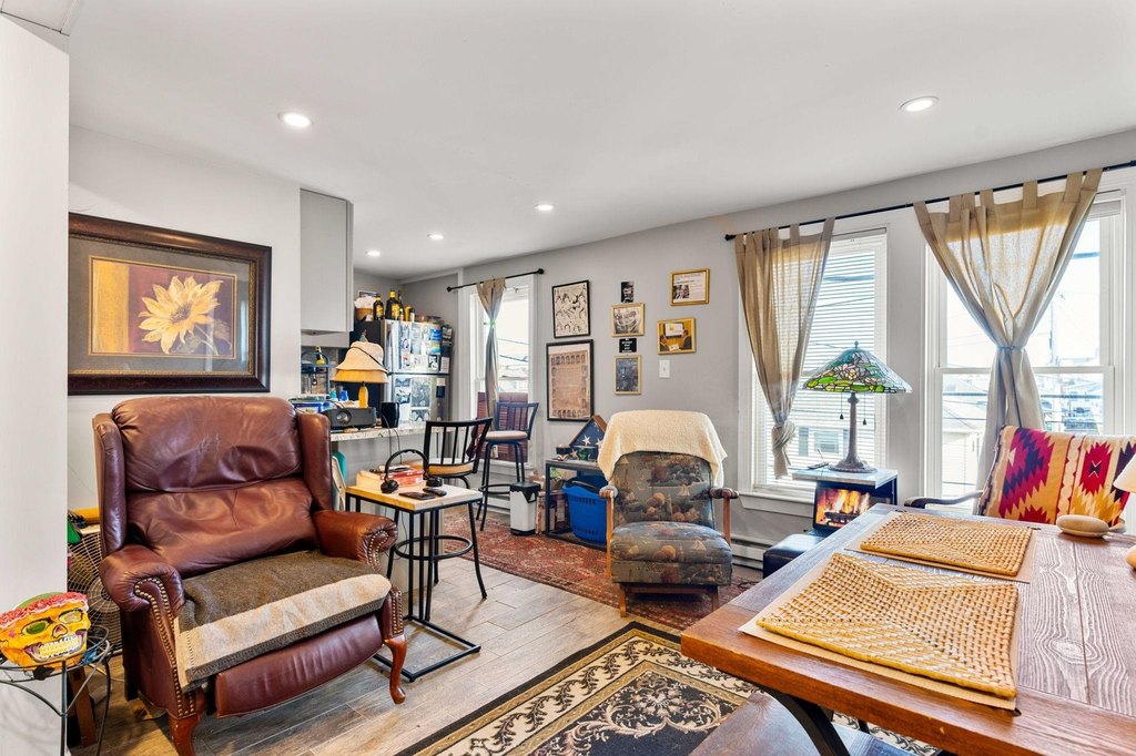 Hampton, New Hampshire, 03842, United States, ,Residential,Forsale,1934009