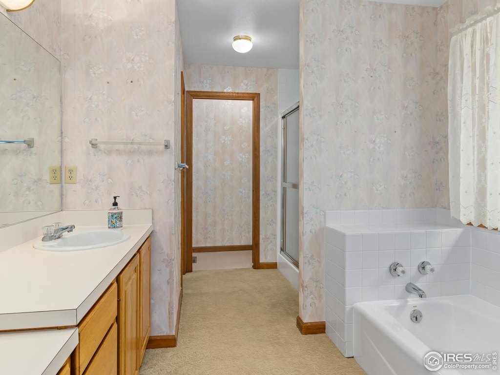 Estes Park, Colorado, 80517, United States, 3 Bedrooms Bedrooms, ,2 BathroomsBathrooms,Residential,Forsale,1918950