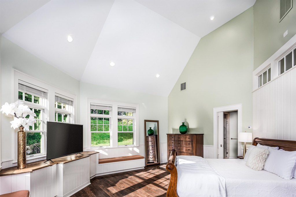 Stowe, Vermont, 05672, United States, ,Commercial,Forsale,1953147