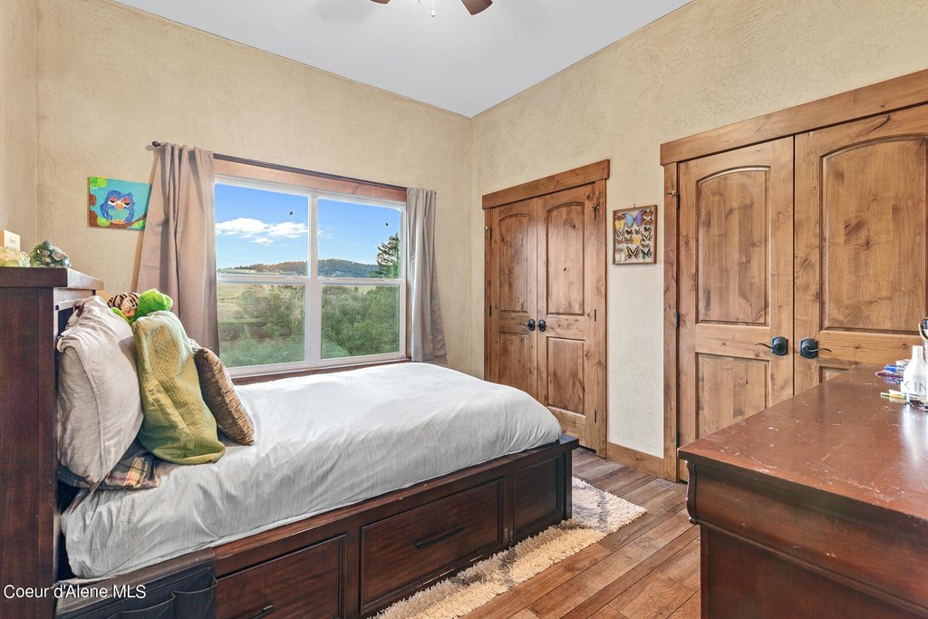 Coeur d'Alene, Idaho, 83814, United States, 5 Bedrooms Bedrooms, ,3.5 BathroomsBathrooms,Residential,Forsale,1913859