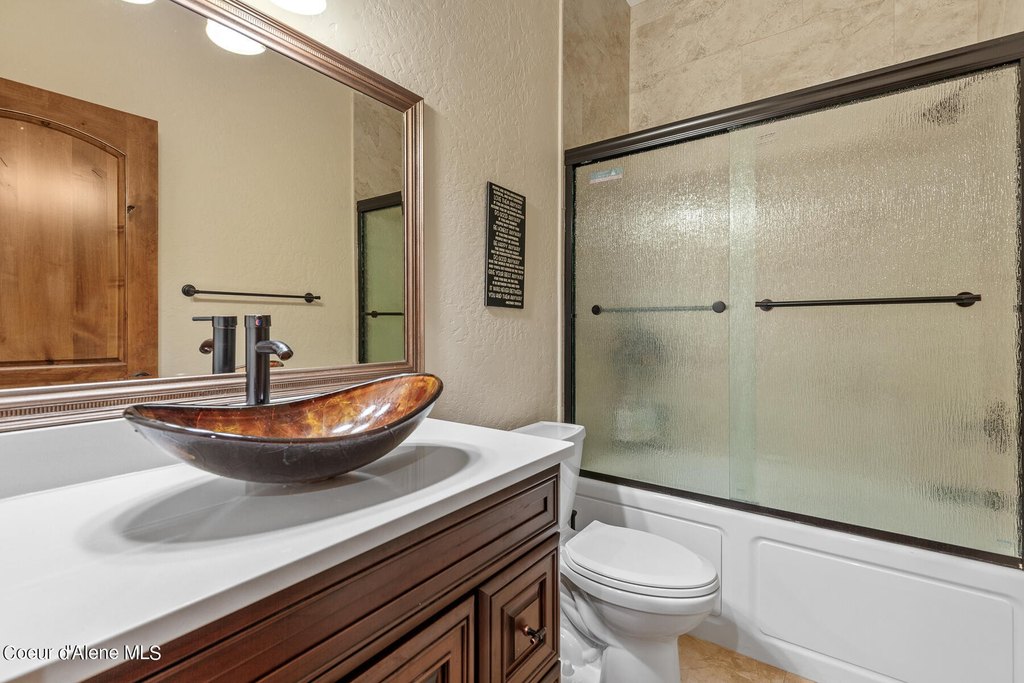 Coeur d'Alene, Idaho, 83814, United States, 5 Bedrooms Bedrooms, ,3.5 BathroomsBathrooms,Residential,Forsale,1913859