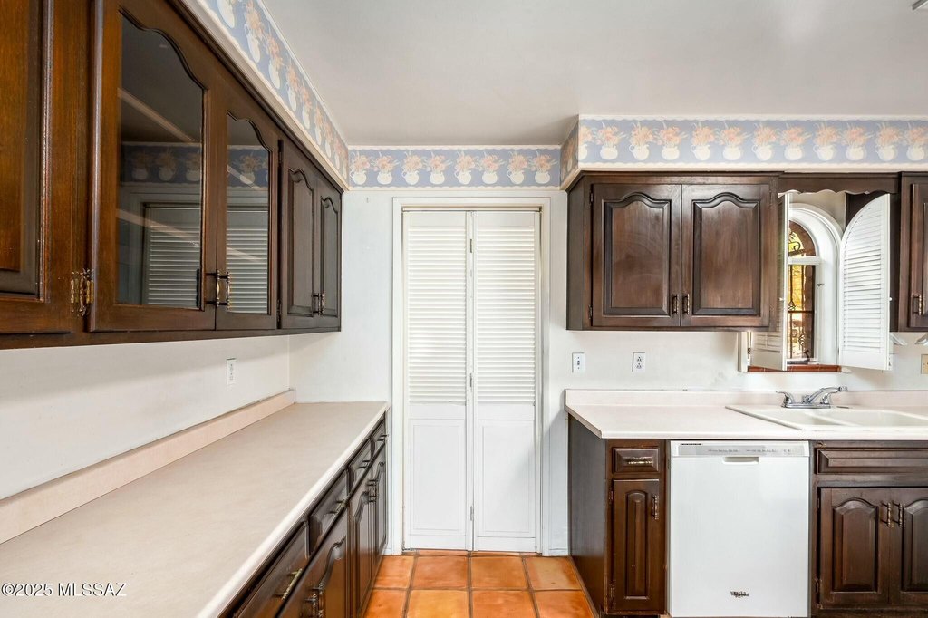 Tucson, Arizona, 85718, United States, 3 Bedrooms Bedrooms, ,2 BathroomsBathrooms,Residential,Forsale,1893844