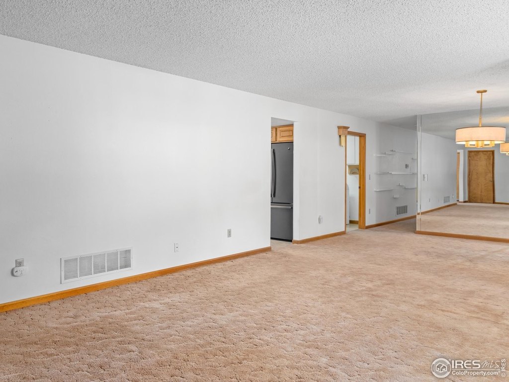 Estes Park, Colorado, 80517, United States, 3 Bedrooms Bedrooms, ,2 BathroomsBathrooms,Residential,Forsale,1918950
