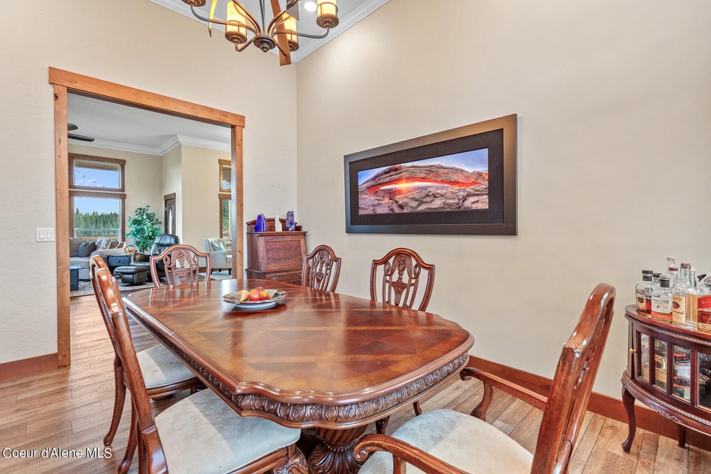 Coeur d'Alene, Idaho, 83814, United States, 5 Bedrooms Bedrooms, ,3.5 BathroomsBathrooms,Residential,Forsale,1913859