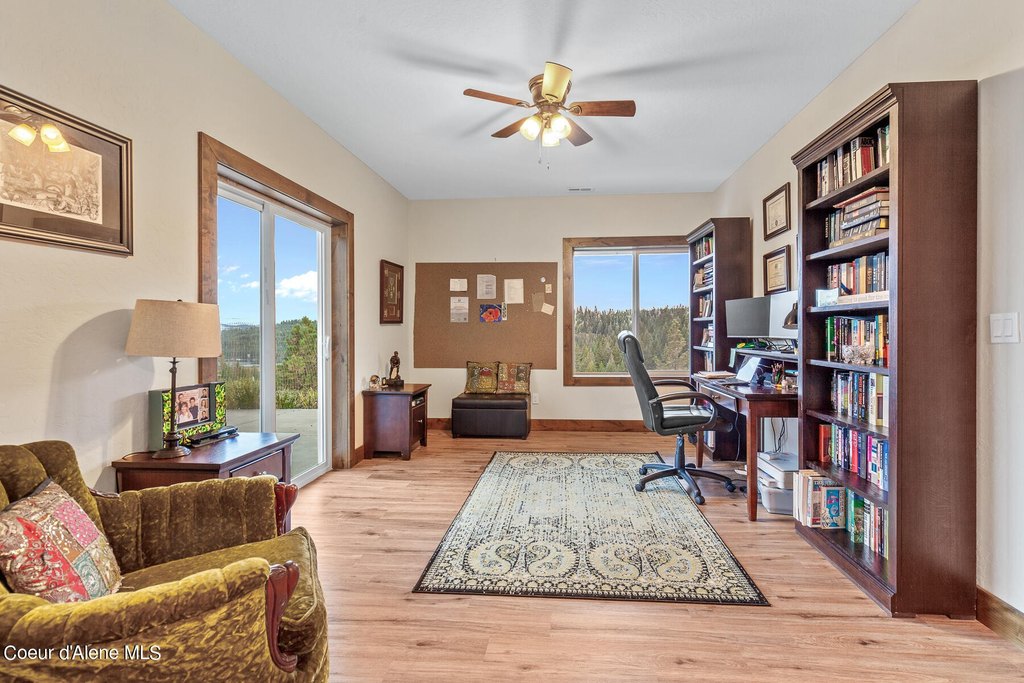 Coeur d'Alene, Idaho, 83814, United States, 5 Bedrooms Bedrooms, ,3.5 BathroomsBathrooms,Residential,Forsale,1913859