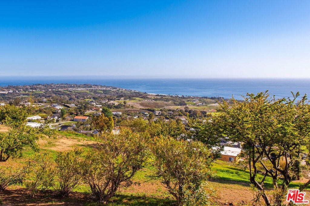 Malibu, California, 90265, United States, 3 Bedrooms Bedrooms, ,3 BathroomsBathrooms,Residential,Forsale,1922127