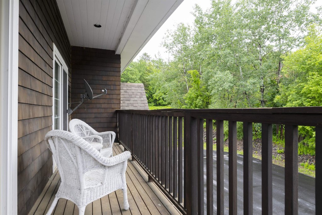 Gilford, New Hampshire, 03249, United States, 5 Bedrooms Bedrooms, ,2 BathroomsBathrooms,Residential,Forsale,1933942