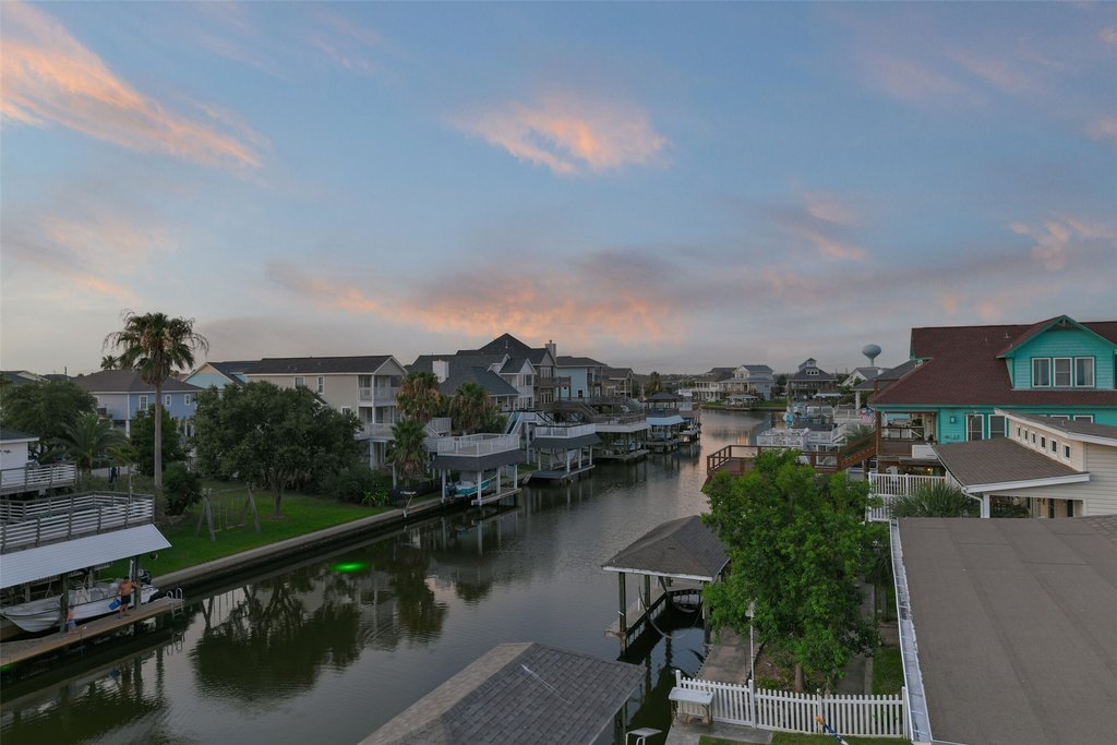 Galveston, Texas, 77554, United States, 3 Bedrooms Bedrooms, ,3 BathroomsBathrooms,Residential,Forsale,1889107