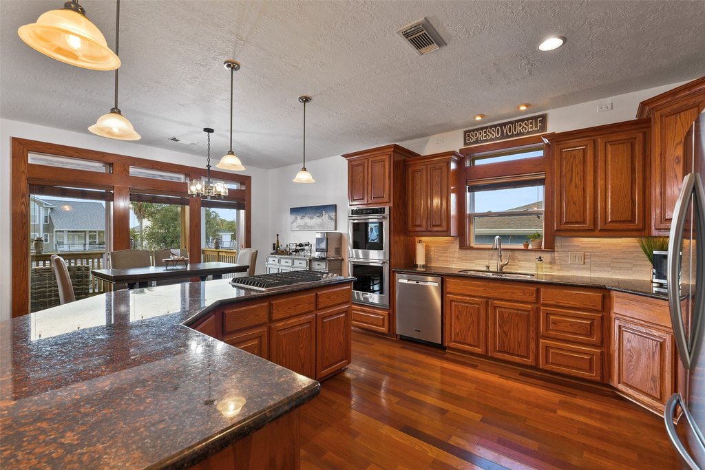 Galveston, Texas, 77554, United States, 3 Bedrooms Bedrooms, ,3 BathroomsBathrooms,Residential,Forsale,1889107