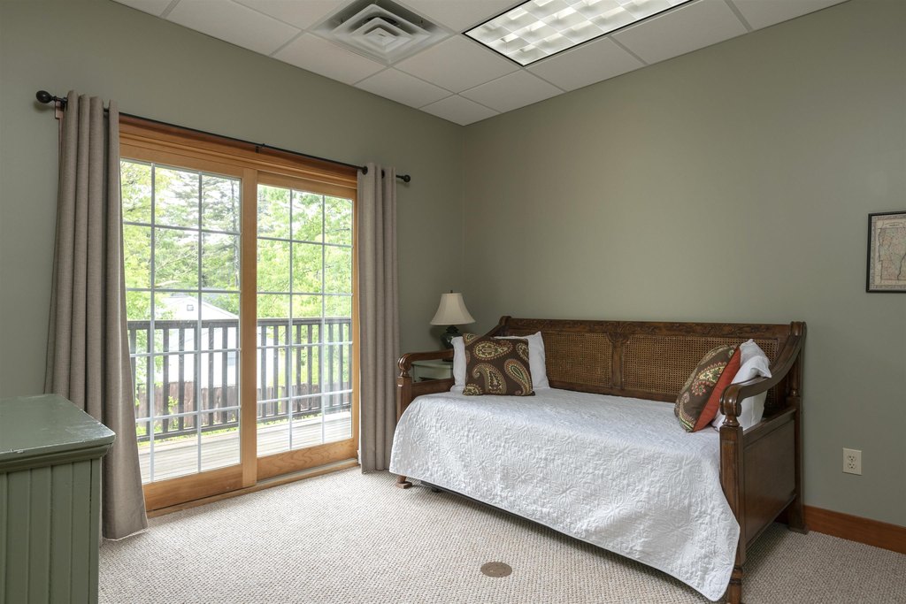 Gilford, New Hampshire, 03249, United States, 5 Bedrooms Bedrooms, ,2 BathroomsBathrooms,Residential,Forsale,1933942