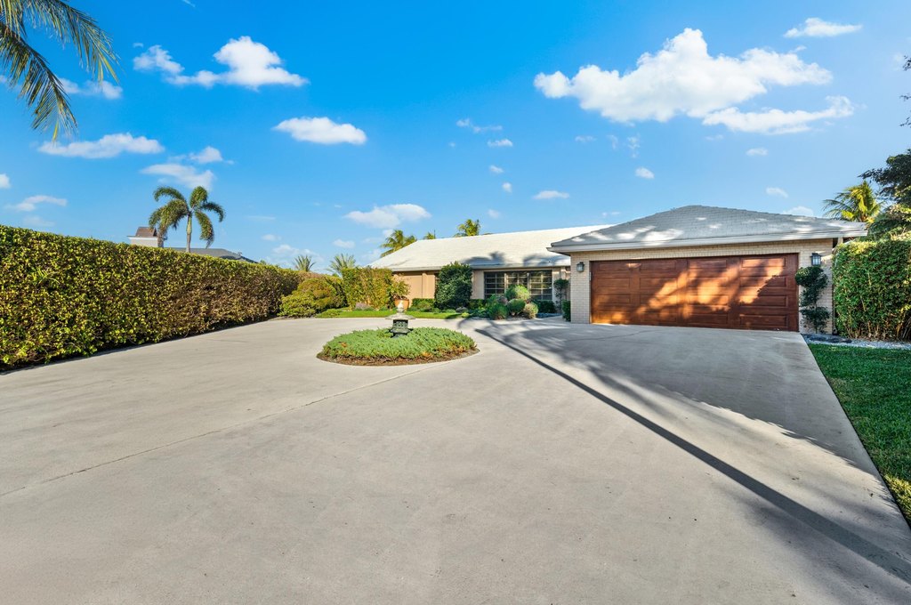 Gulf Stream, Florida, 33483, United States, 4 Bedrooms Bedrooms, ,3.5 BathroomsBathrooms,Residential,Forsale,1886507