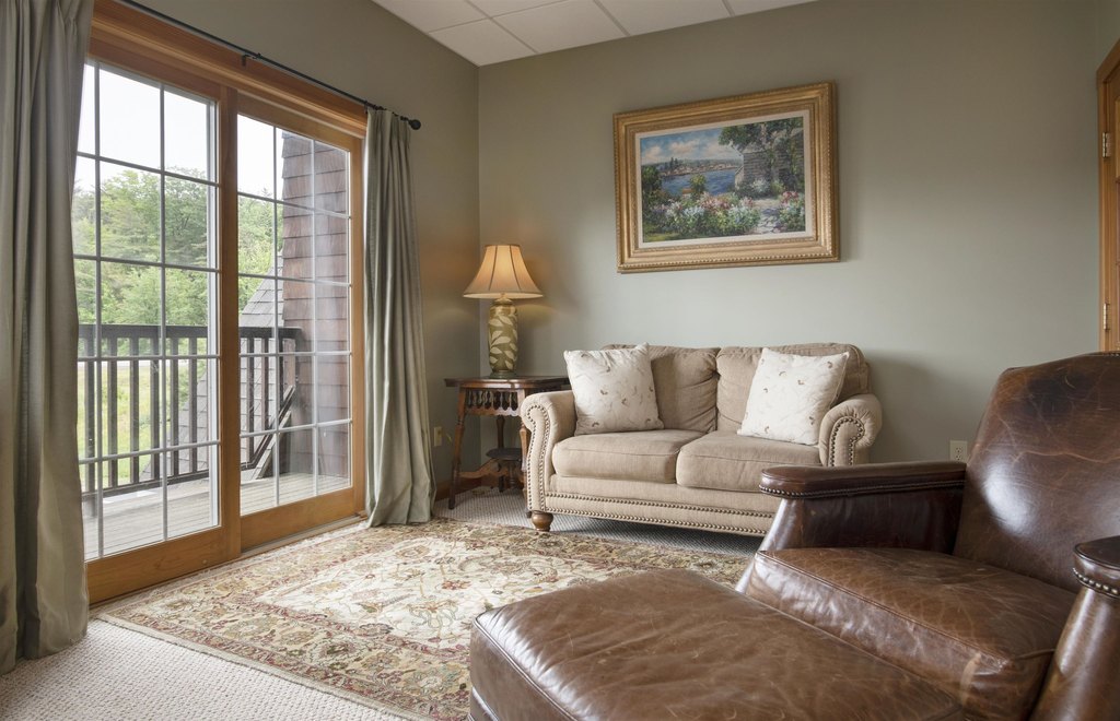 Gilford, New Hampshire, 03249, United States, 5 Bedrooms Bedrooms, ,2 BathroomsBathrooms,Residential,Forsale,1933942